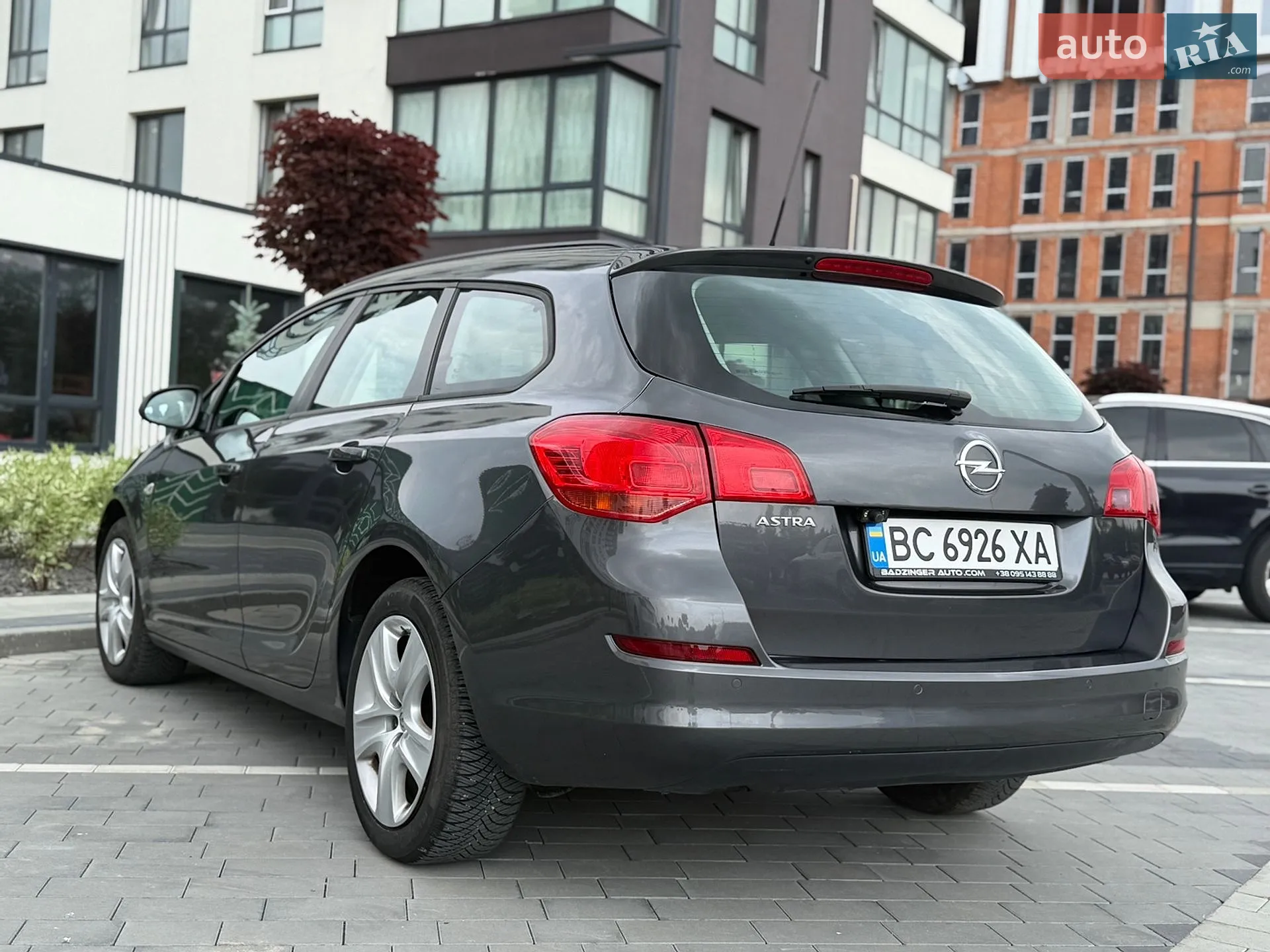 2010 Opel Astra - мініатюра 11