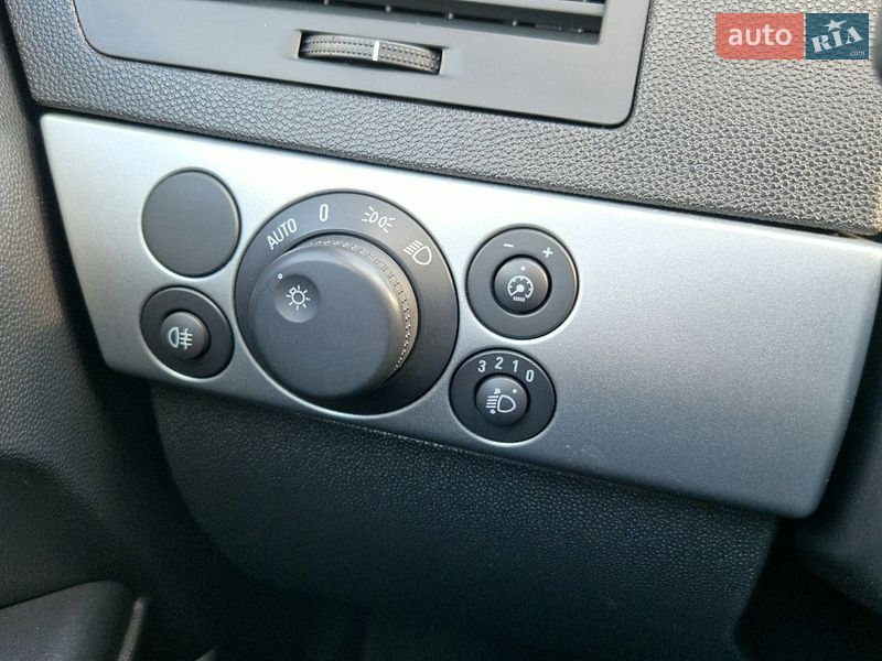 Универсал Opel Astra 2010 в Чернигове фото 14 Универсал Opel Astra 2010 в Чернигове