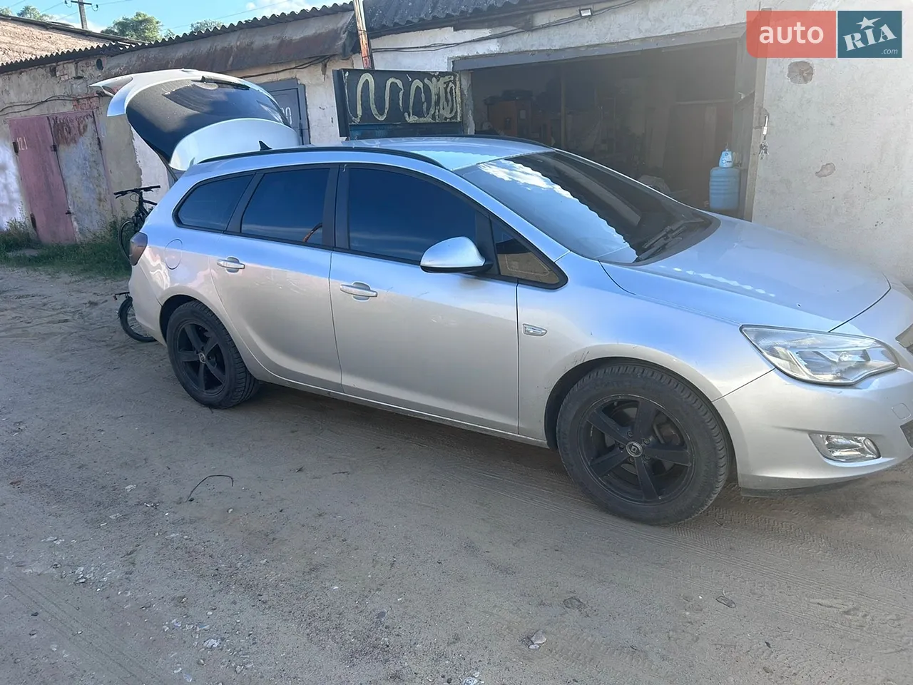 2011 Opel Astra - мініатюра 12
