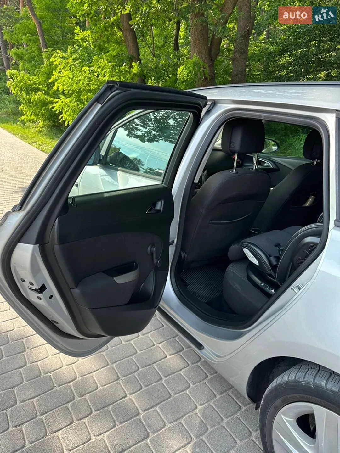 2011 Opel Astra - мініатюра 13