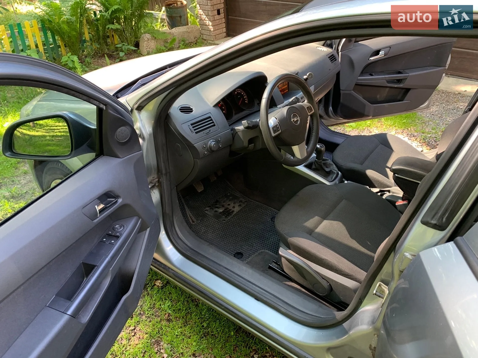 2011 Opel Astra - мініатюра 12