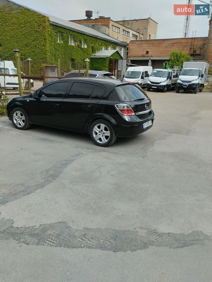 2010 Opel Astra - мініатюра 9