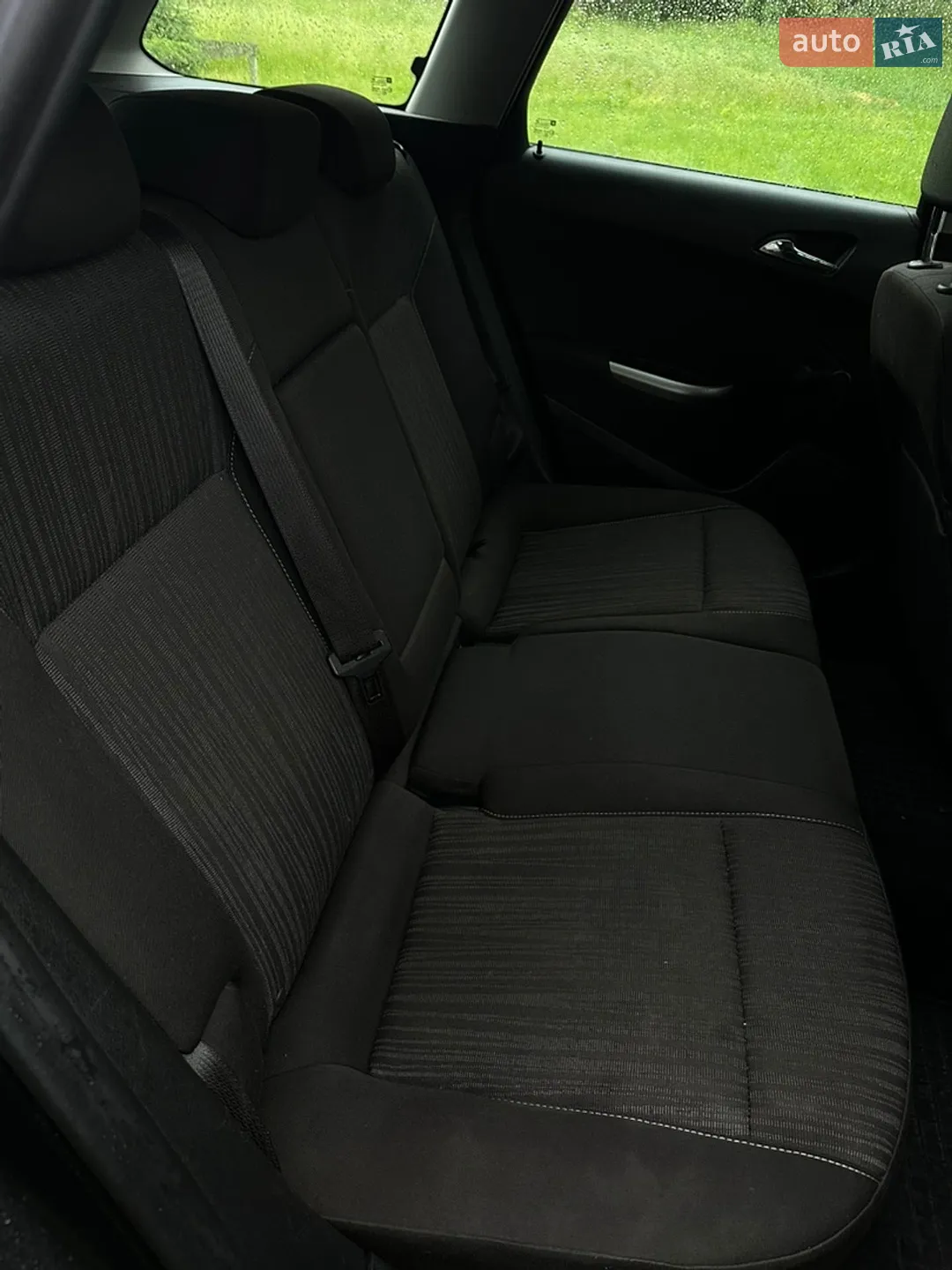 2011 Opel Astra - мініатюра 23