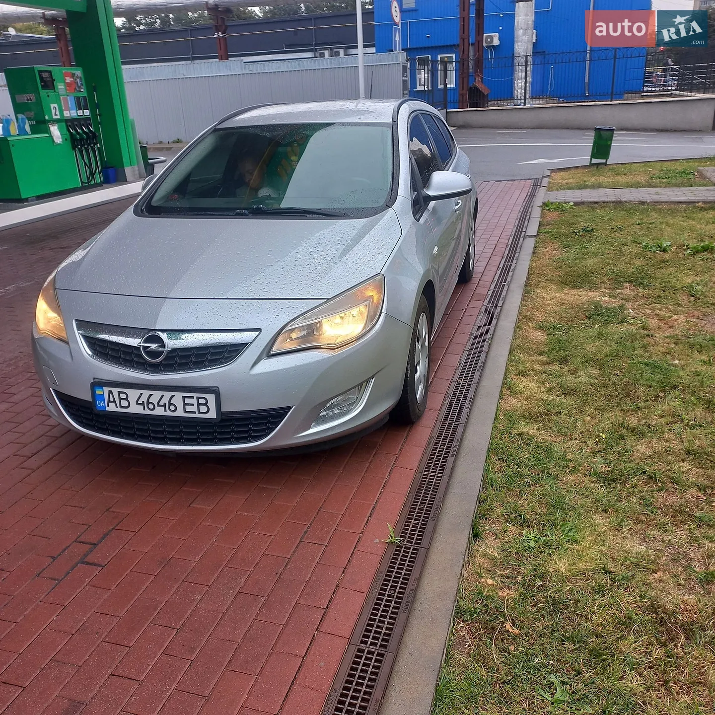 2011 Opel Astra - фото 1