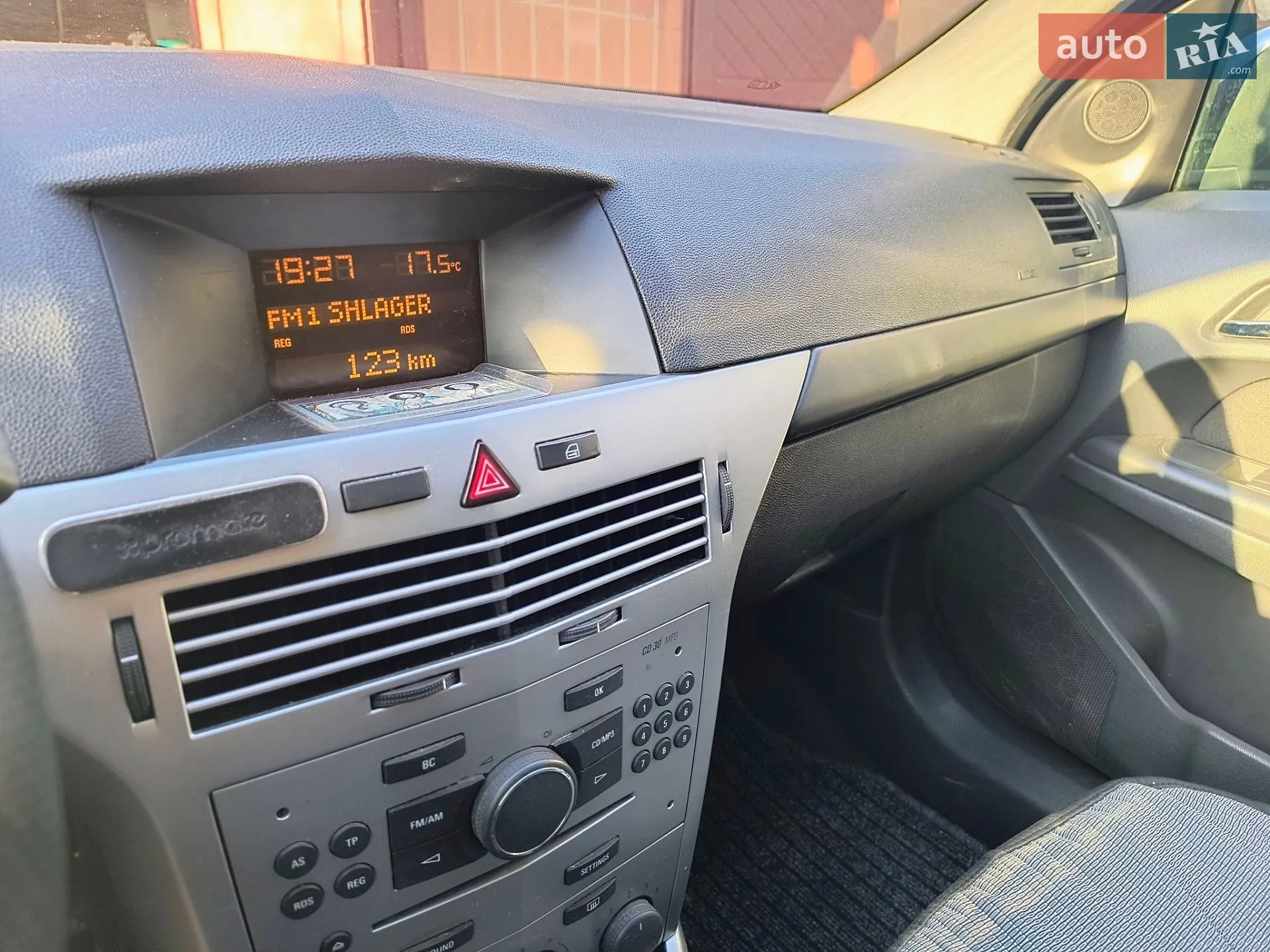 2012 Opel Astra - мініатюра 9