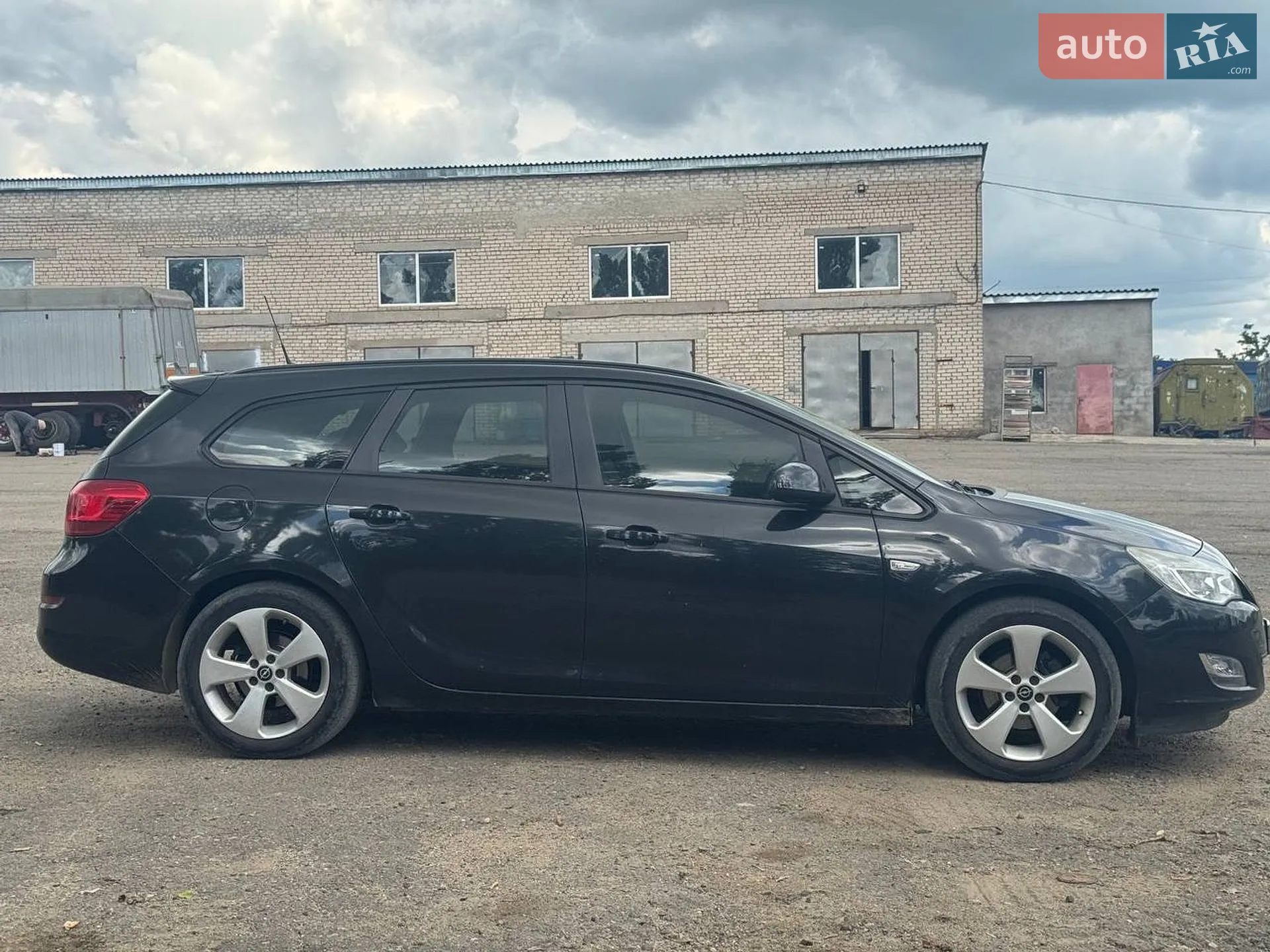 2011 Opel Astra - мініатюра 4