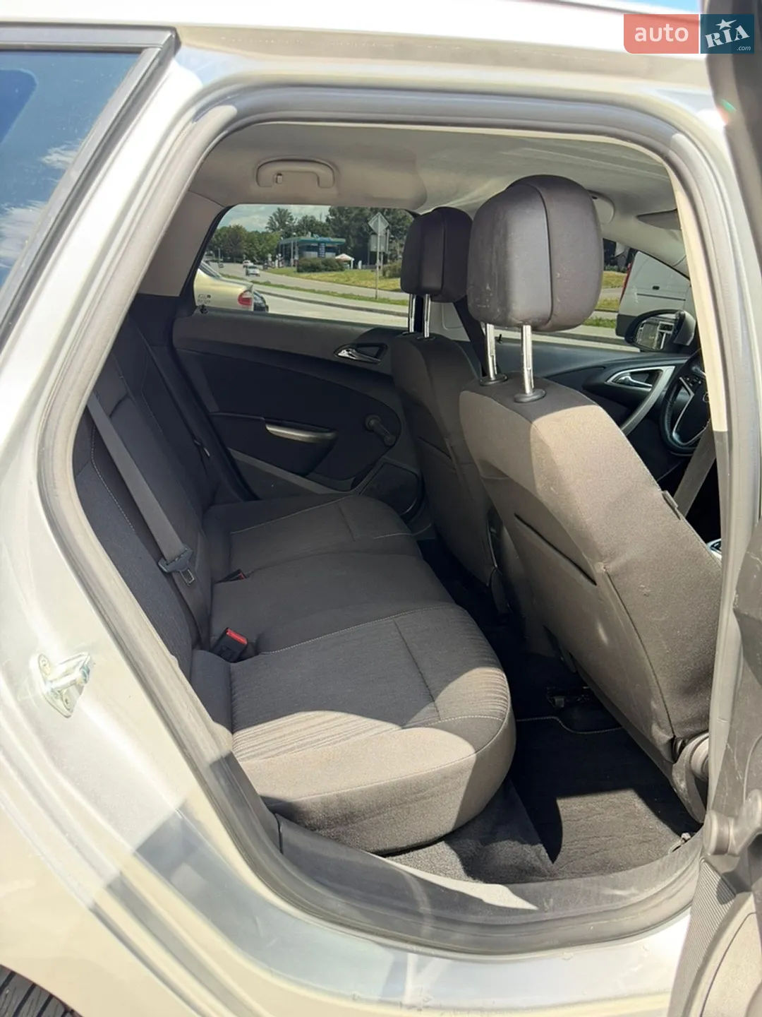 2011 Opel Astra - мініатюра 16