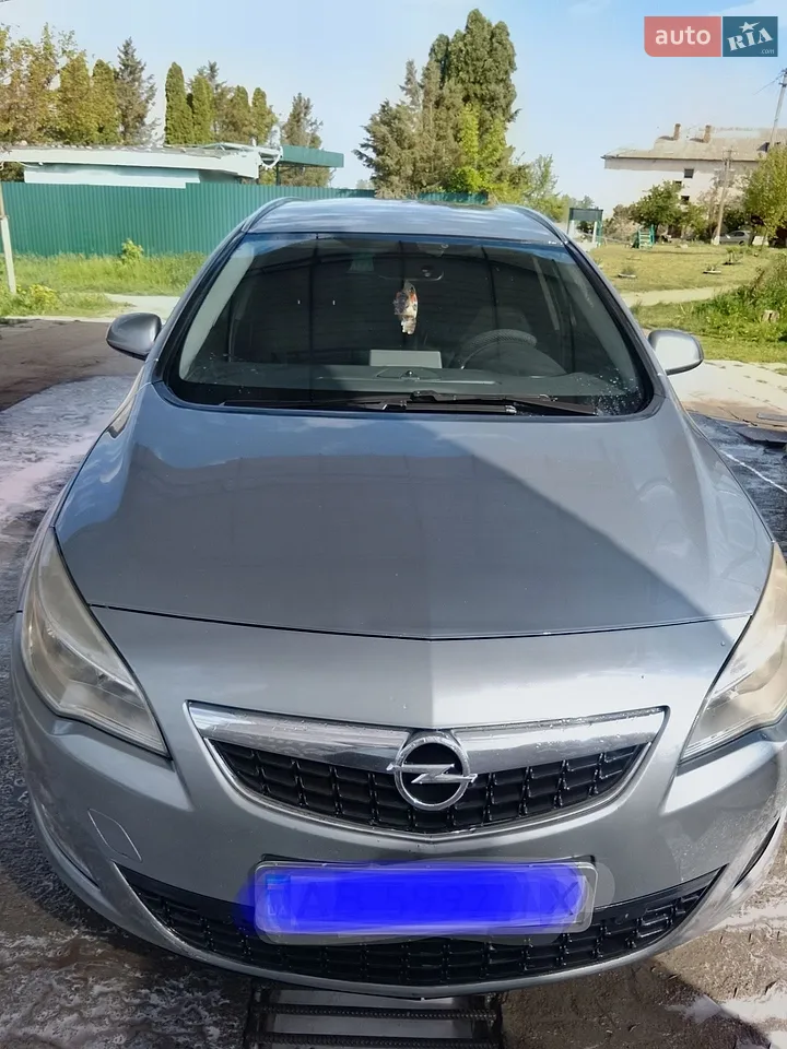 2011 Opel Astra - мініатюра 12
