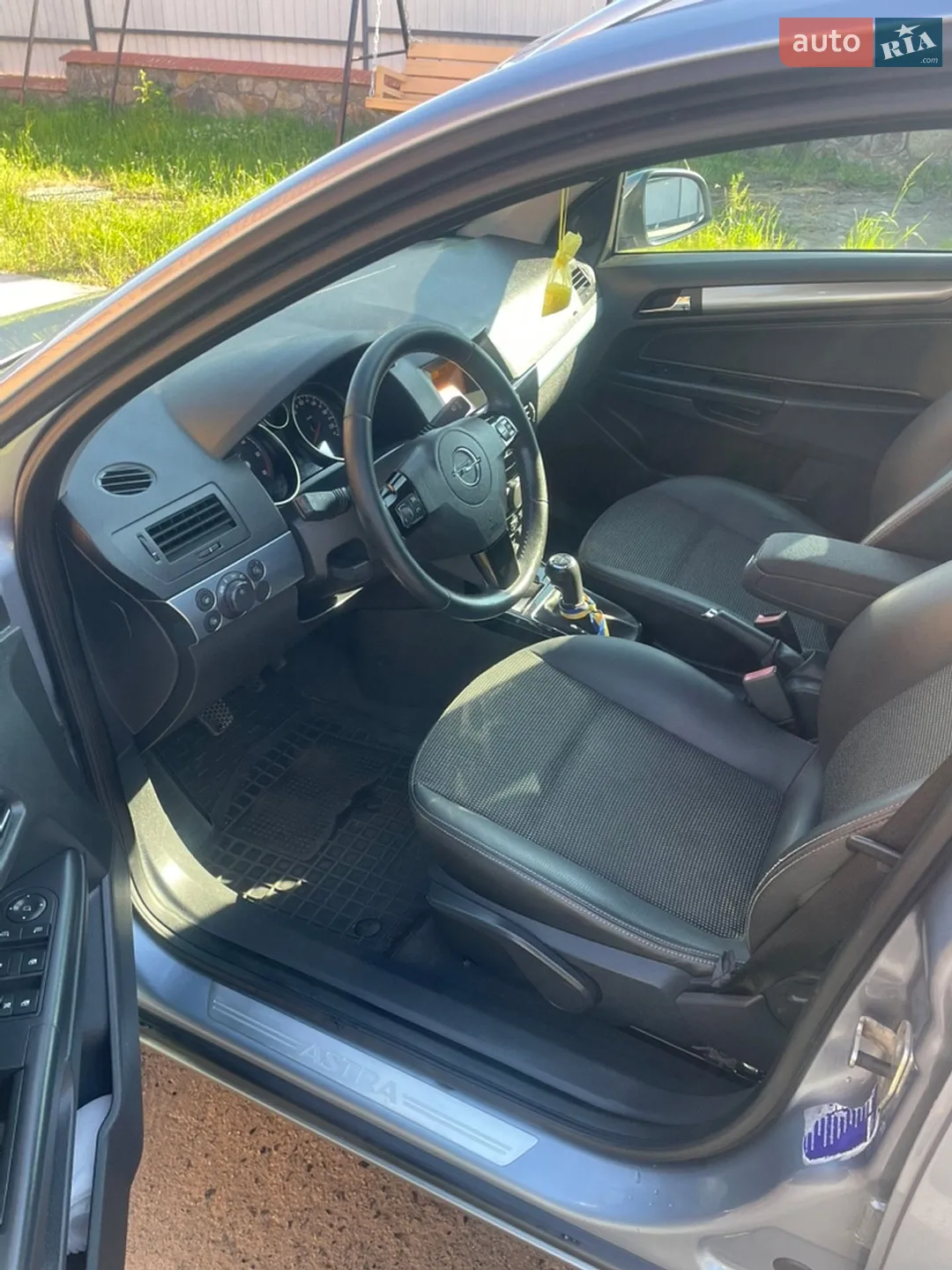 2010 Opel Astra - мініатюра 13