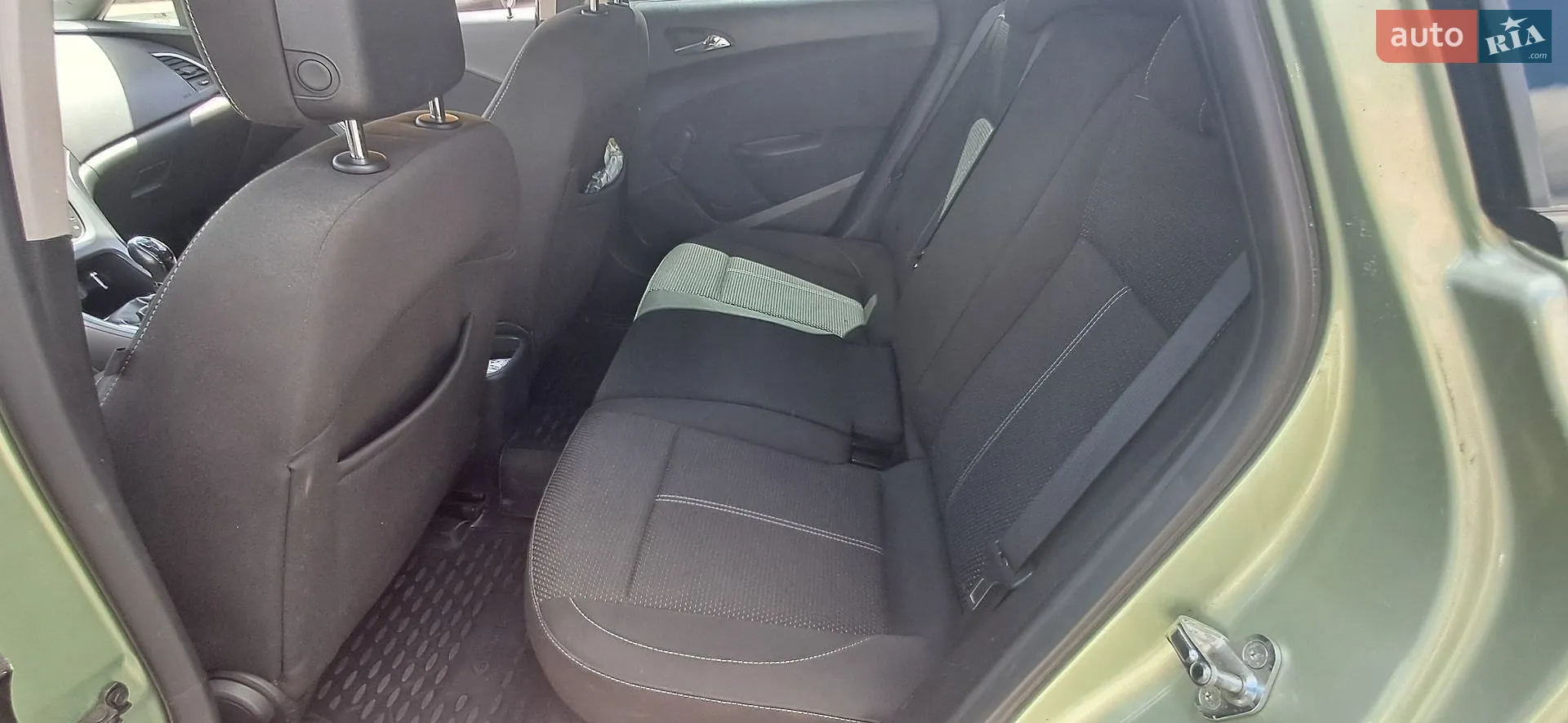 2012 Opel Astra - мініатюра 27