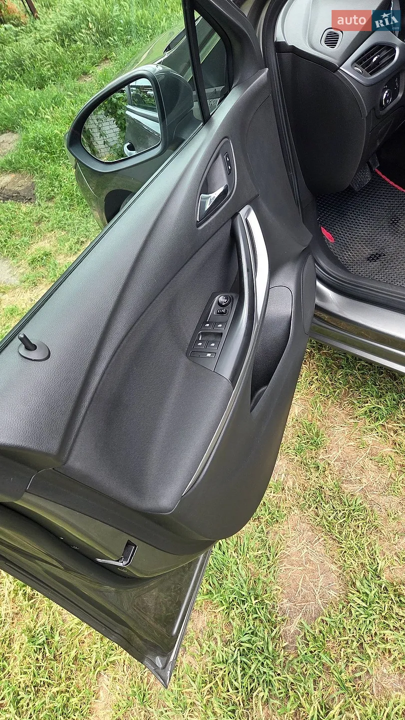 2017 Opel Astra - мініатюра 12