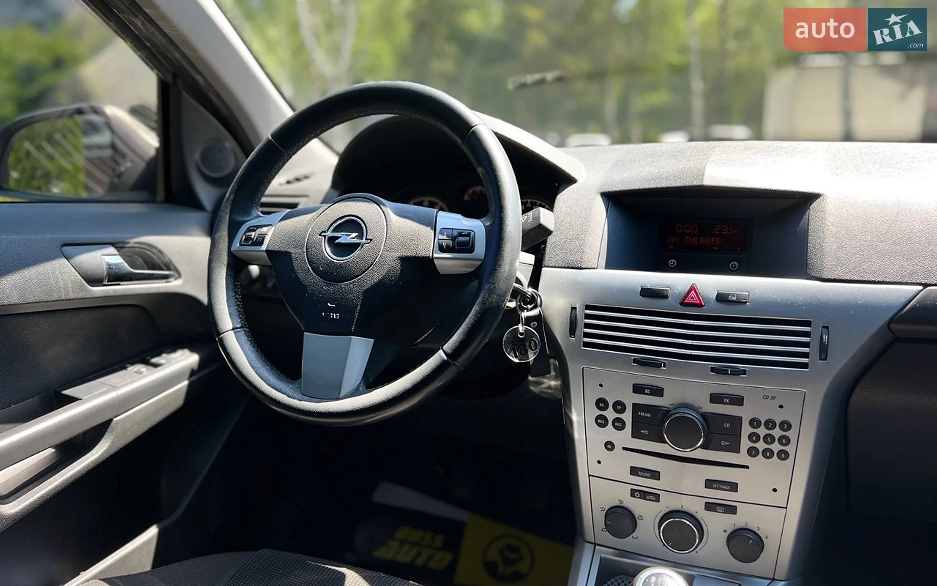 2011 Opel Astra - мініатюра 22
