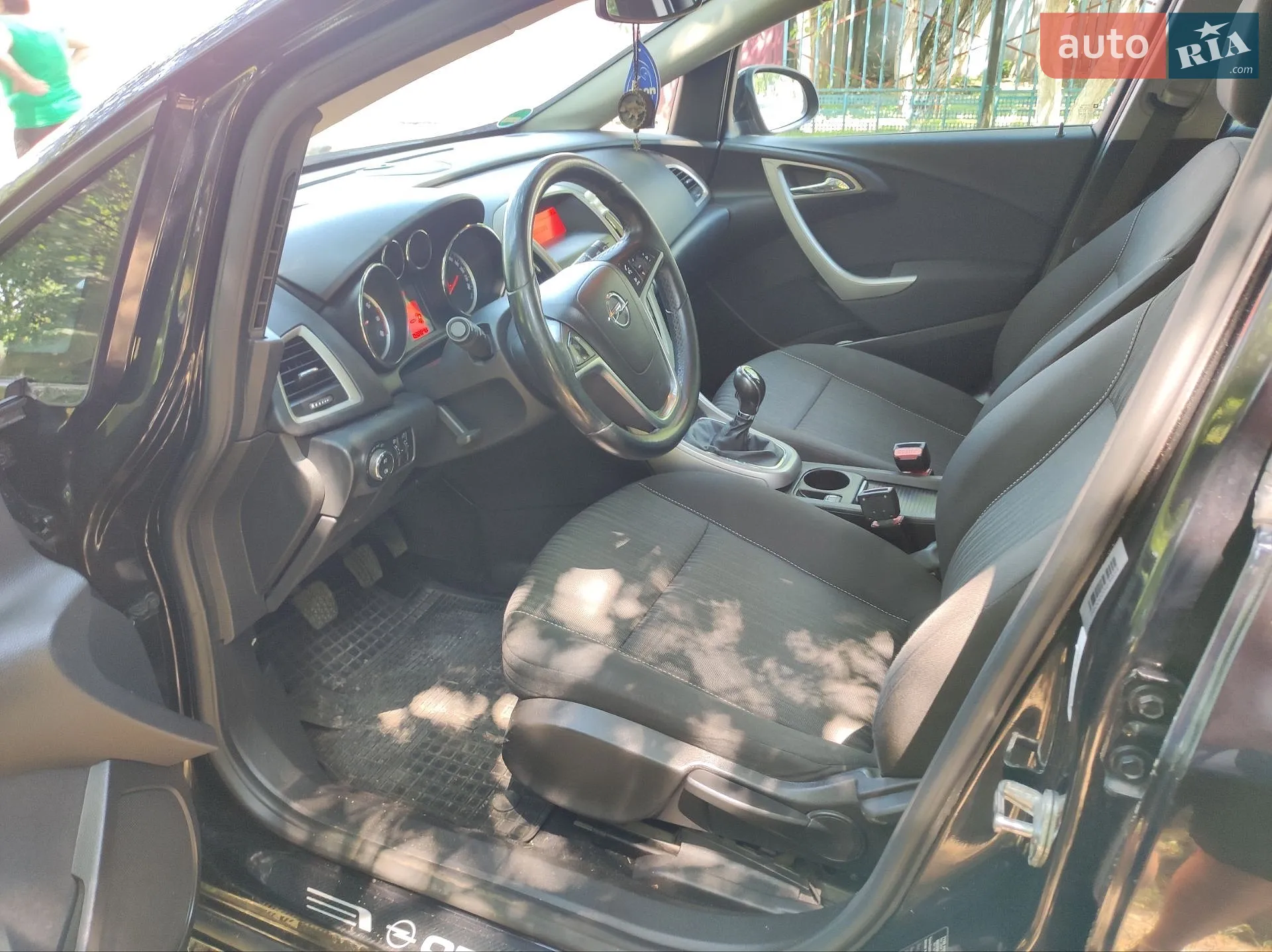 2011 Opel Astra - мініатюра 17