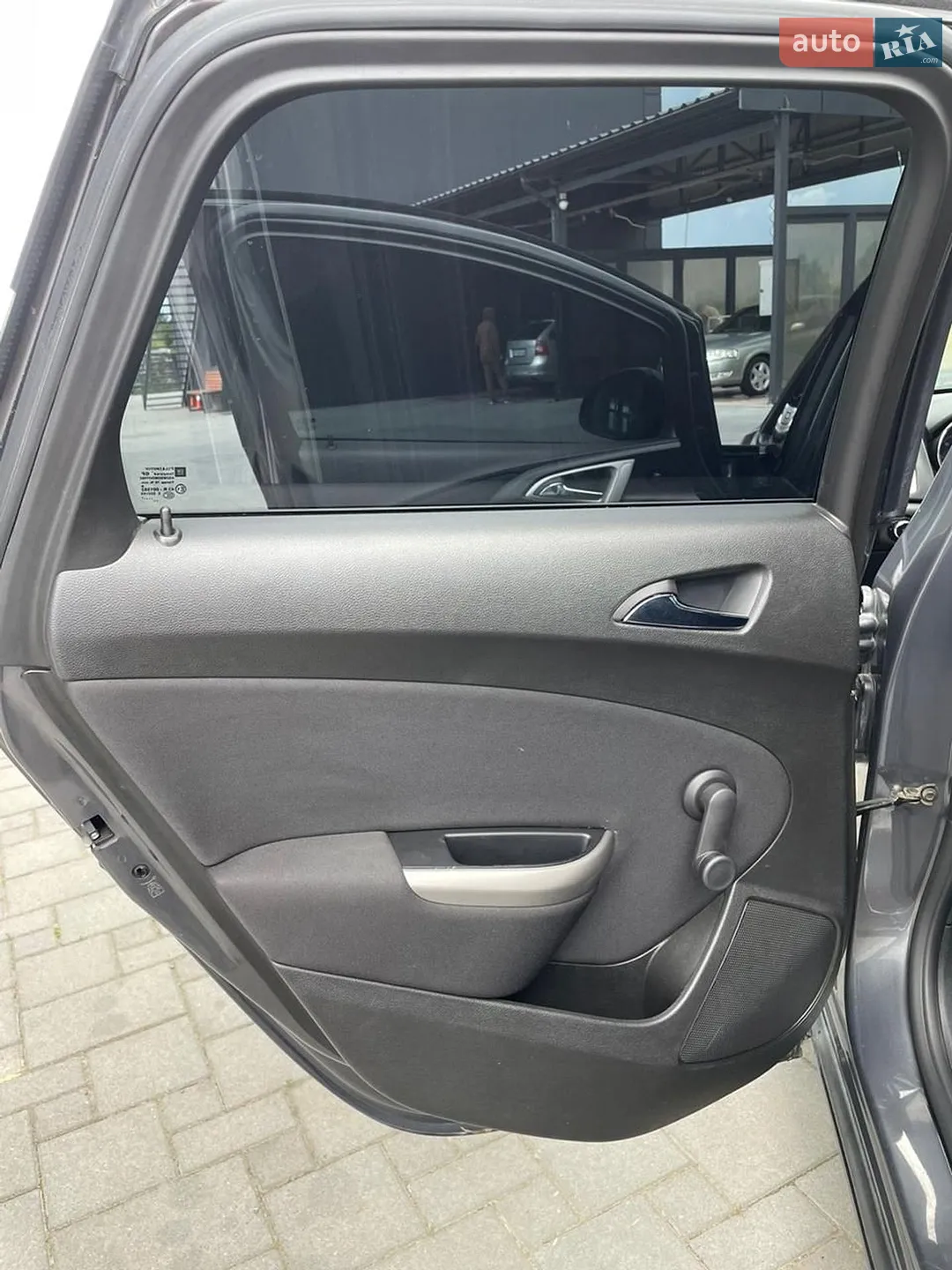 2011 Opel Astra - мініатюра 18