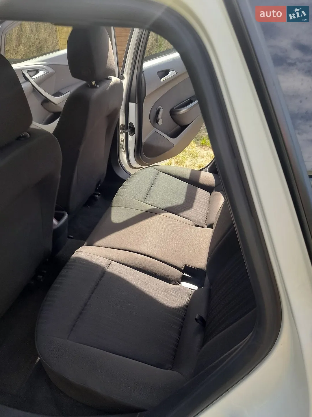 2012 Opel Astra - мініатюра 19