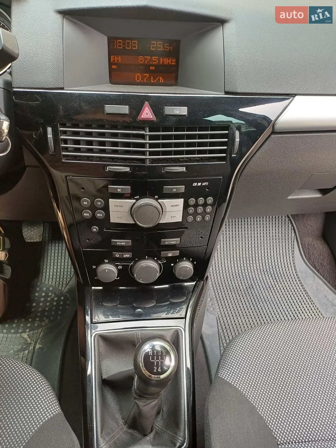 2010 Opel Astra - мініатюра 16