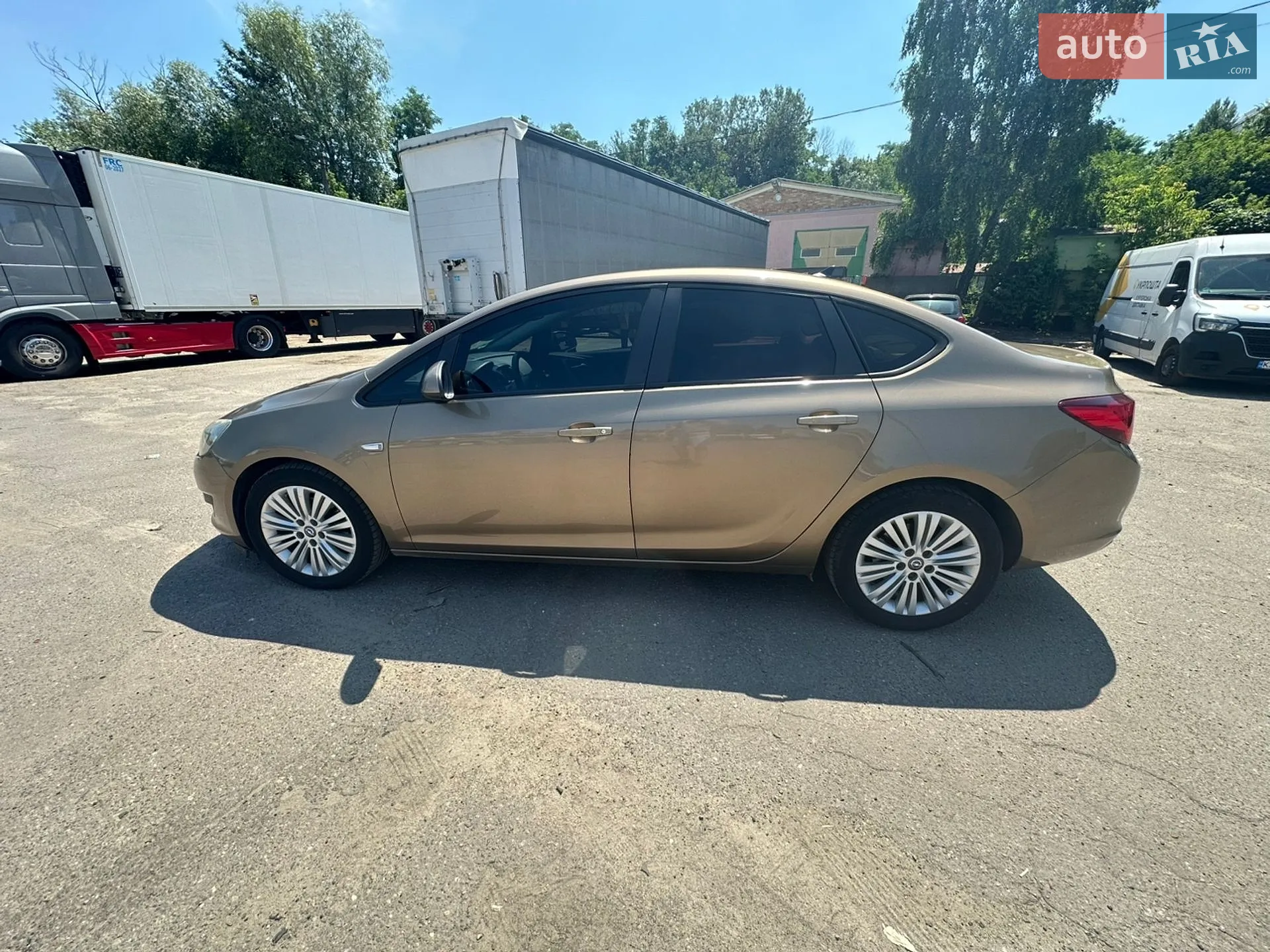 2012 Opel Astra - мініатюра 4