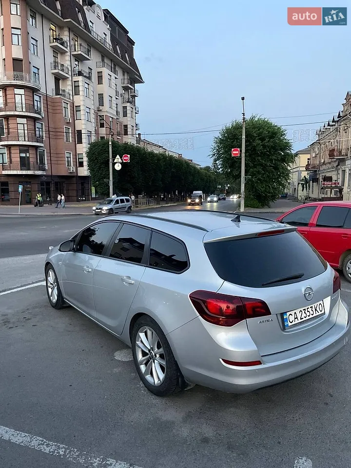 2012 Opel Astra - мініатюра 8