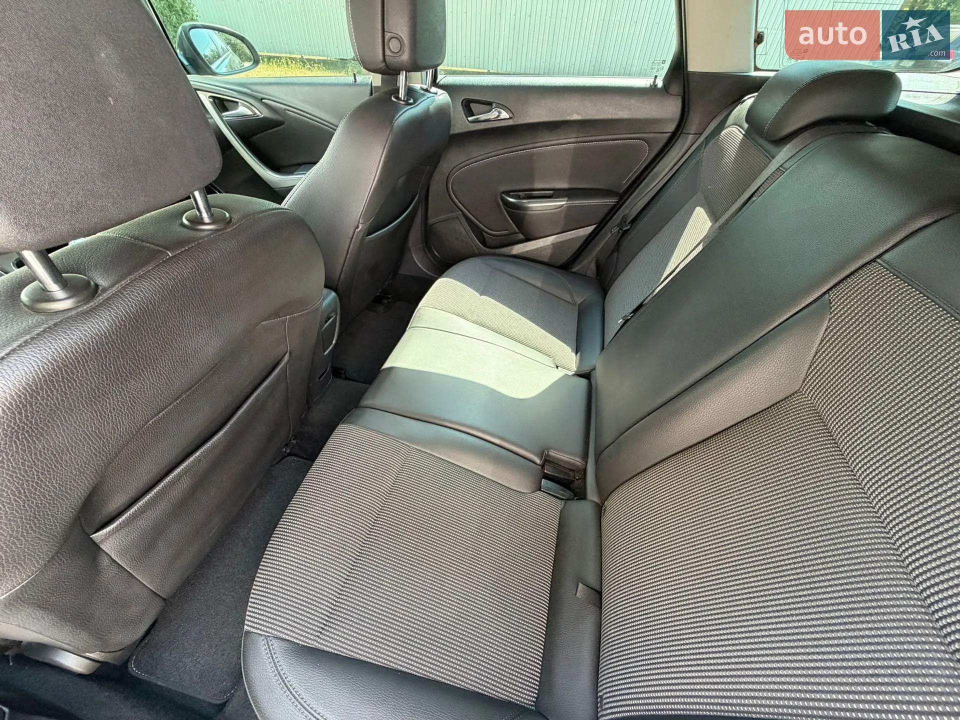 2012 Opel Astra - мініатюра 31
