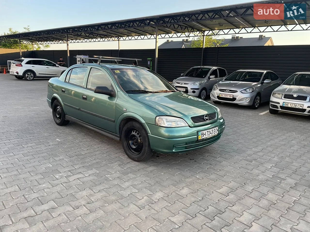 2013 Hyundai Accent - мініатюра 27