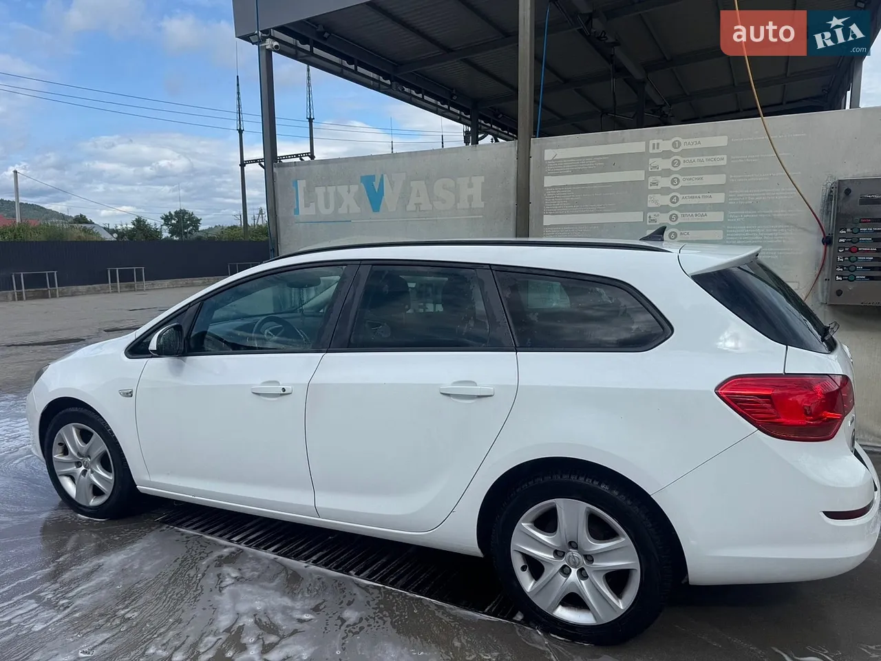 2011 Opel Astra - мініатюра 29