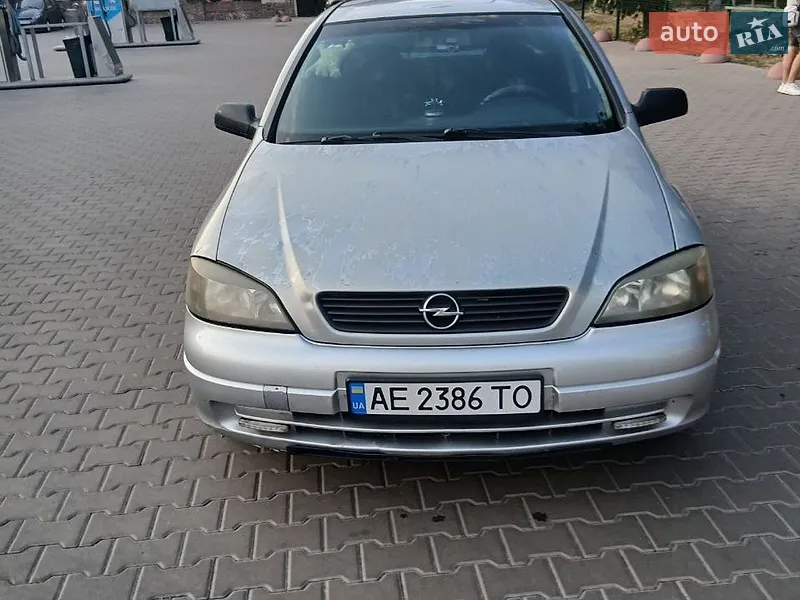 Opel Astra 2000