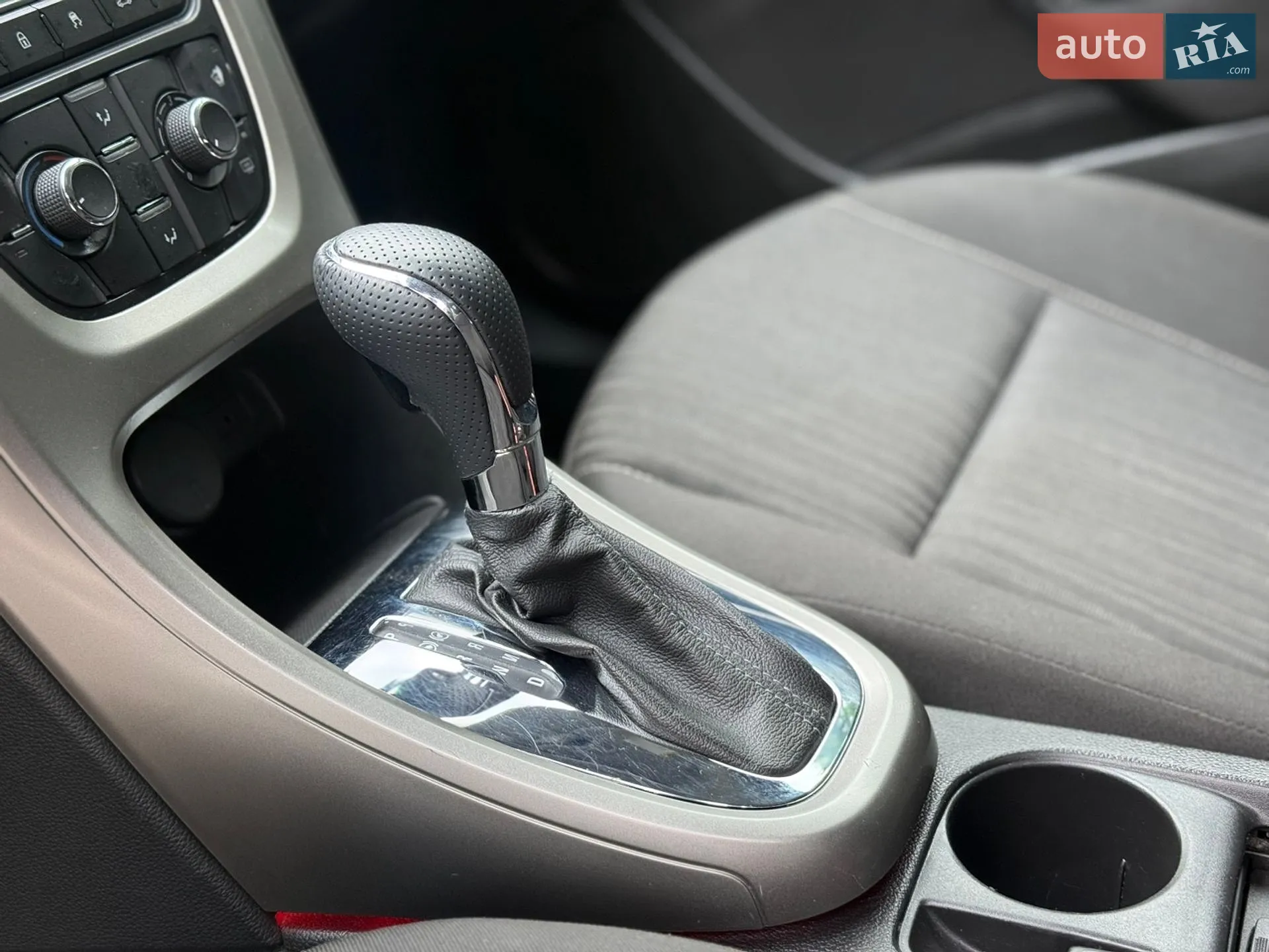 2011 Opel Astra - мініатюра 10