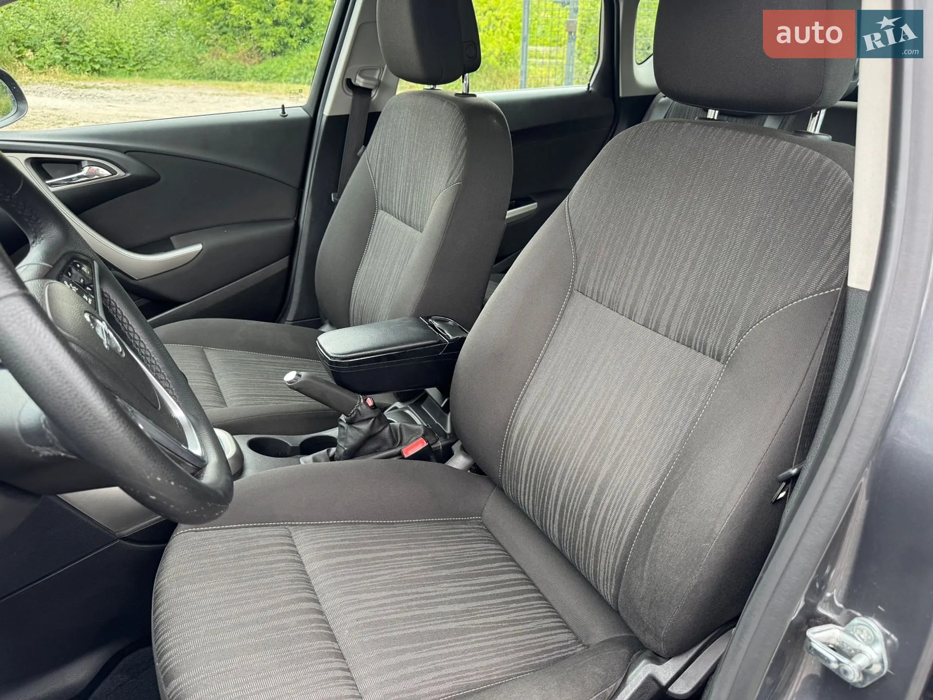 2010 Opel Astra - мініатюра 12