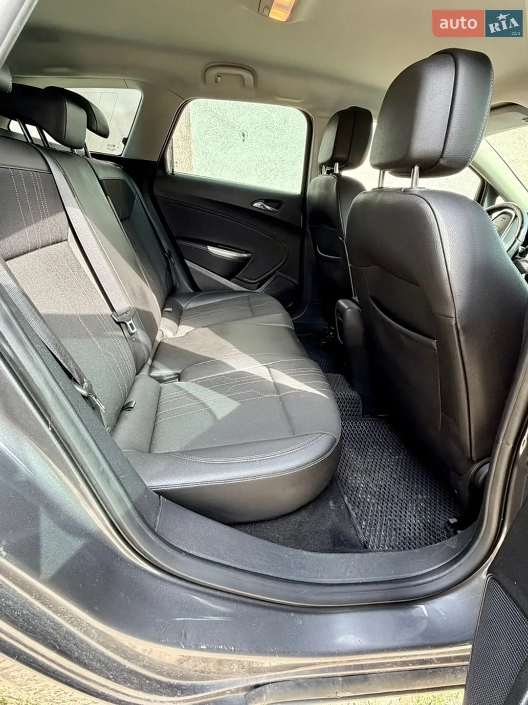 2012 Opel Astra - мініатюра 7