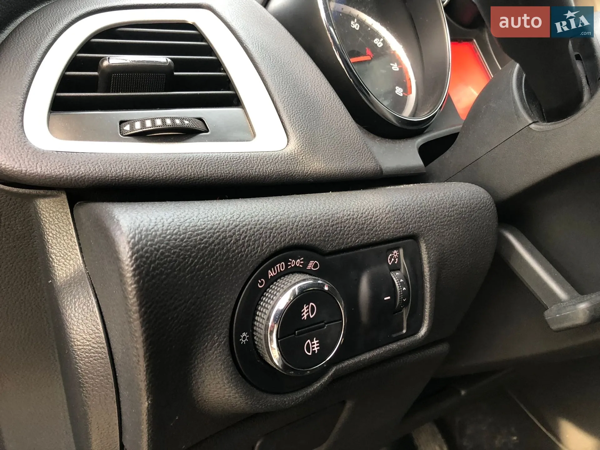 2012 Opel Astra - мініатюра 42