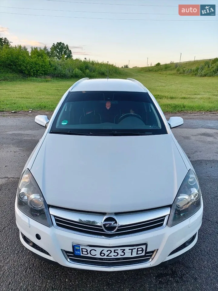 2010 Opel Astra - мініатюра 14