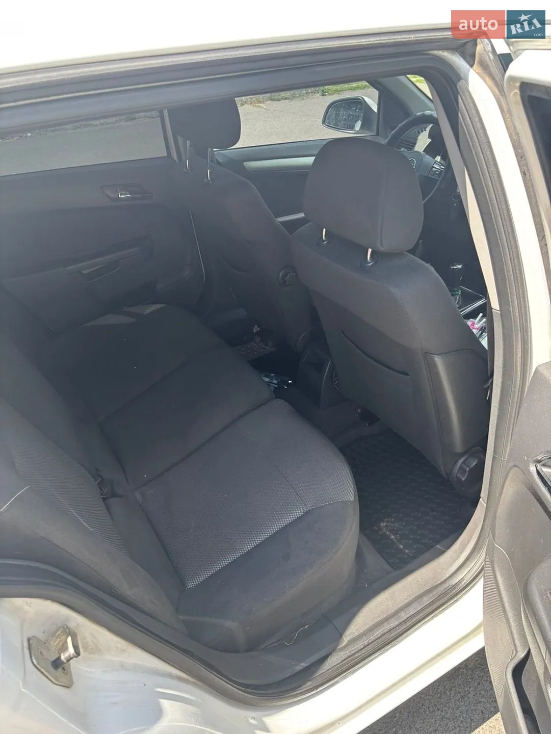 2010 Opel Astra - мініатюра 9