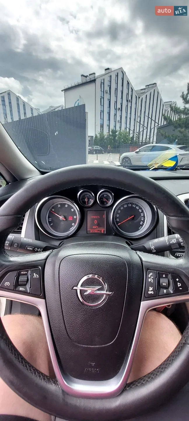 2012 Opel Astra - мініатюра 10