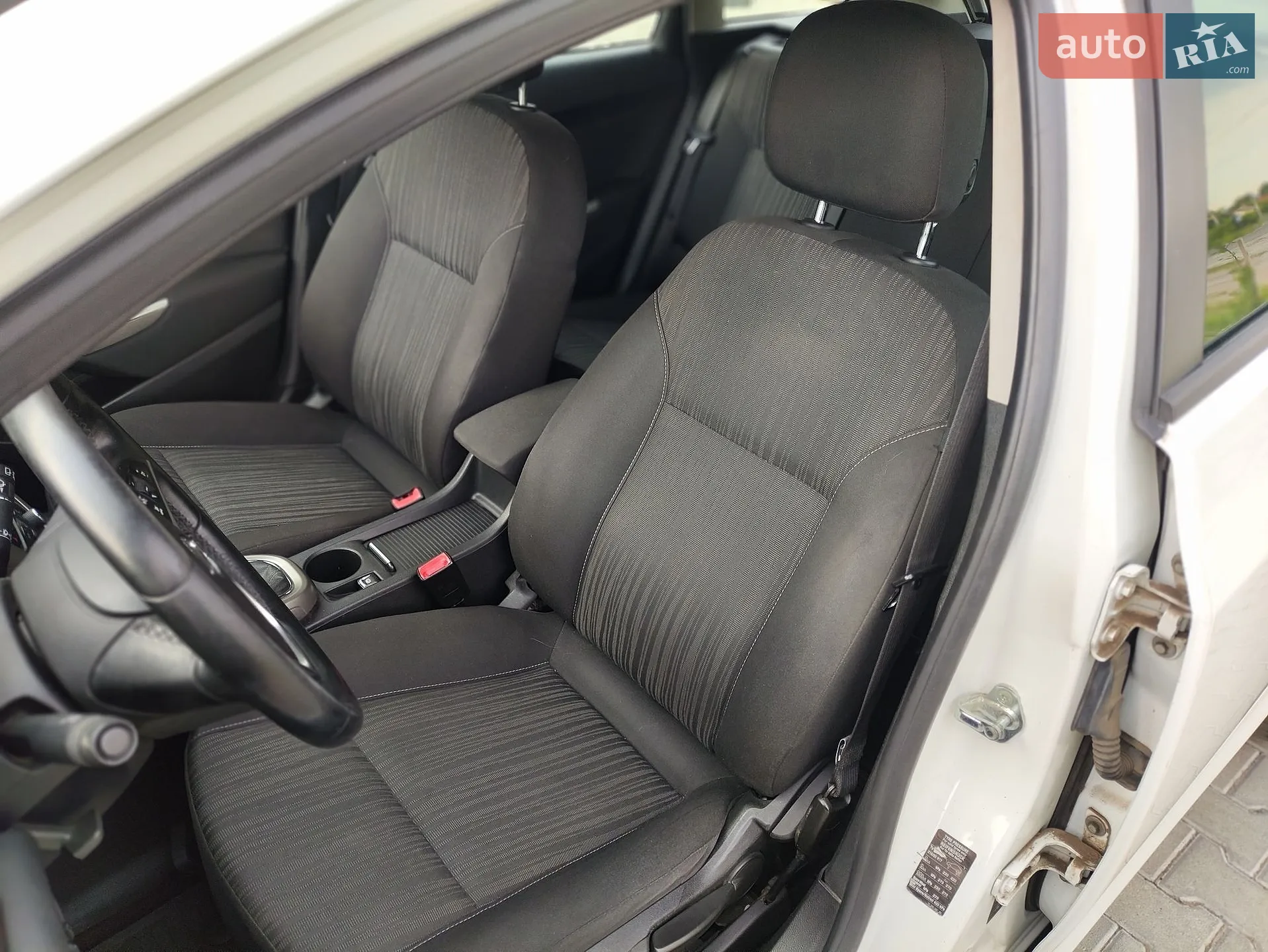 2011 Opel Astra - мініатюра 16