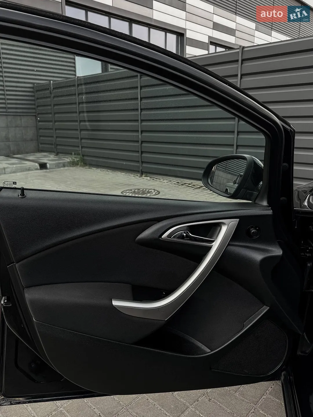 2011 Opel Astra - мініатюра 2
