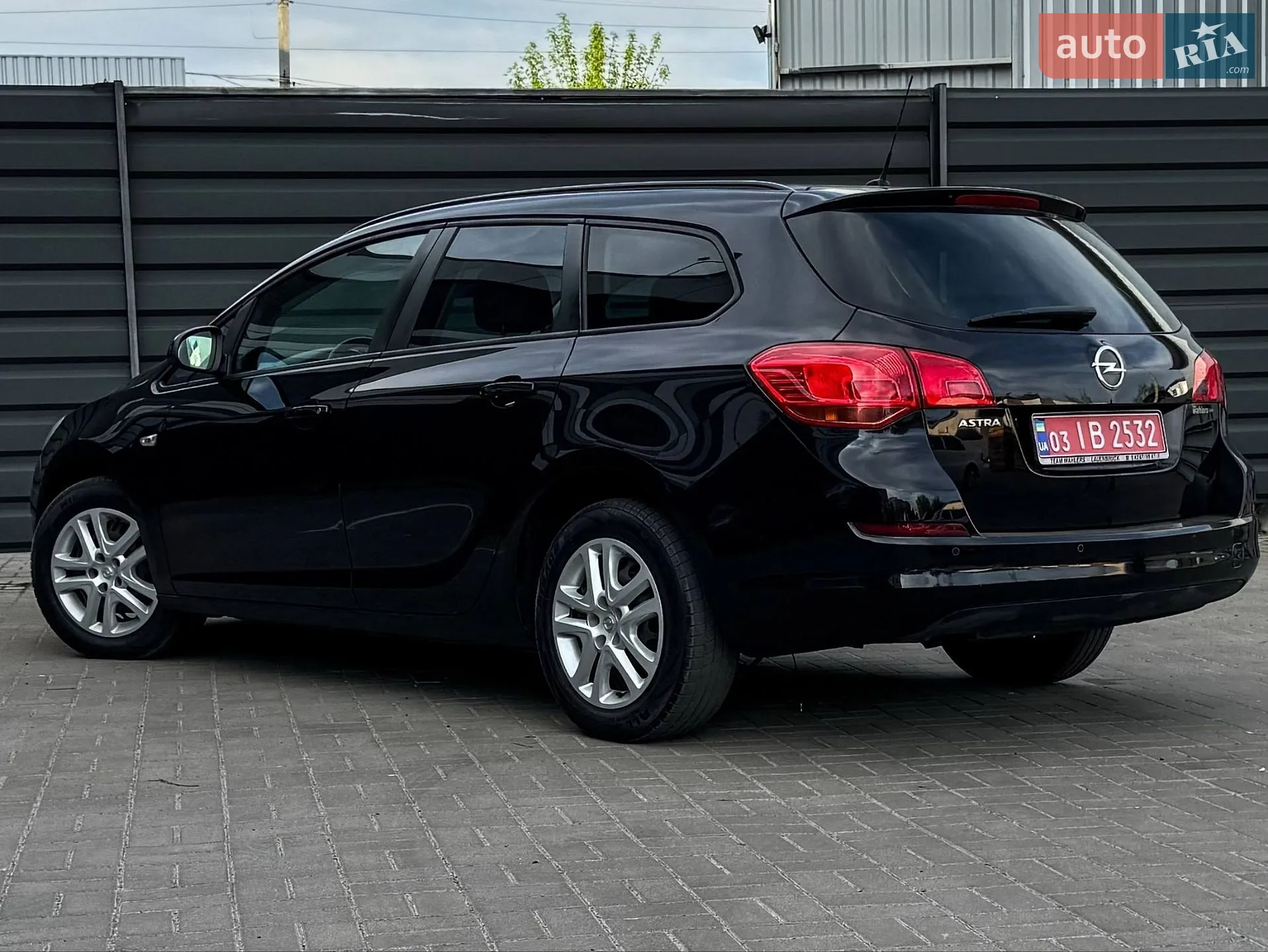 2011 Opel Astra - мініатюра 12