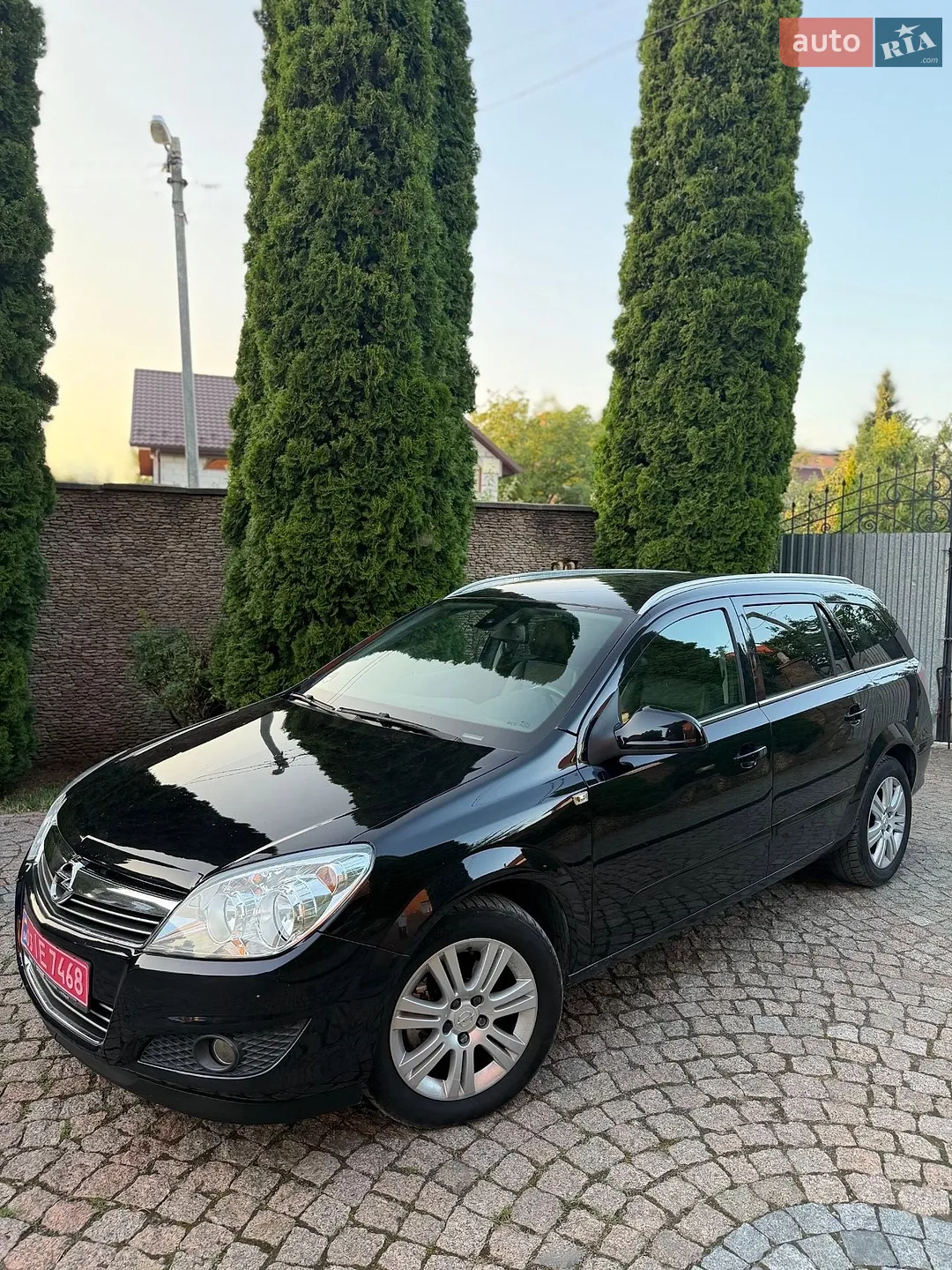 2010 Opel Astra - фото 1