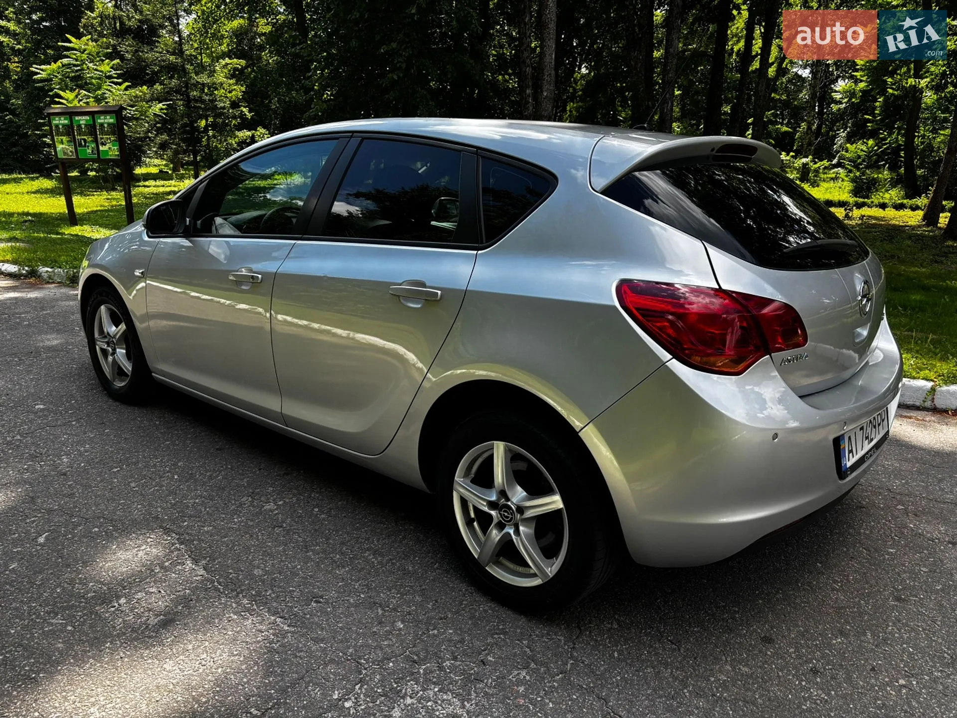 2010 Opel Astra - мініатюра 4