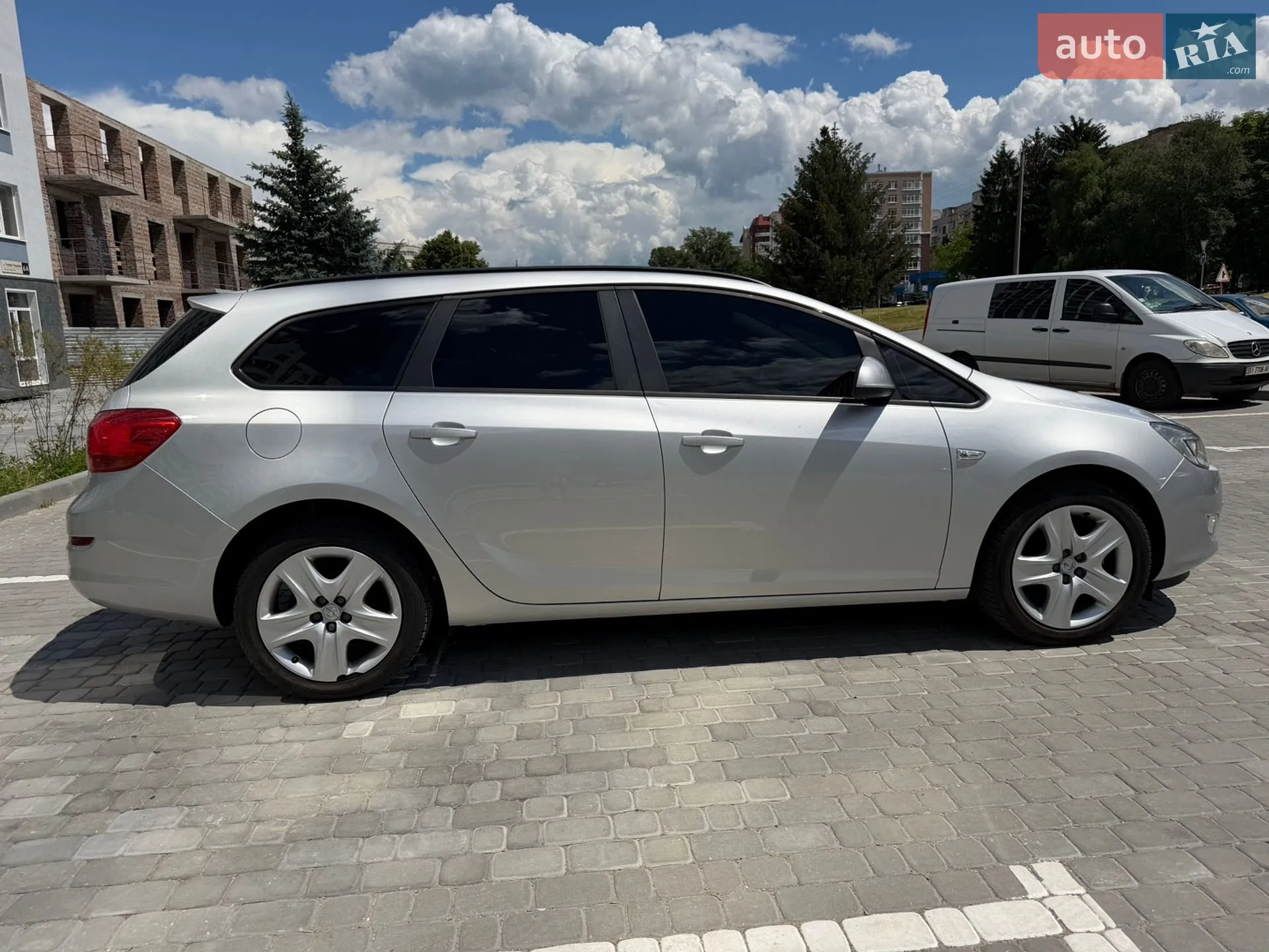 2011 Opel Astra - мініатюра 4