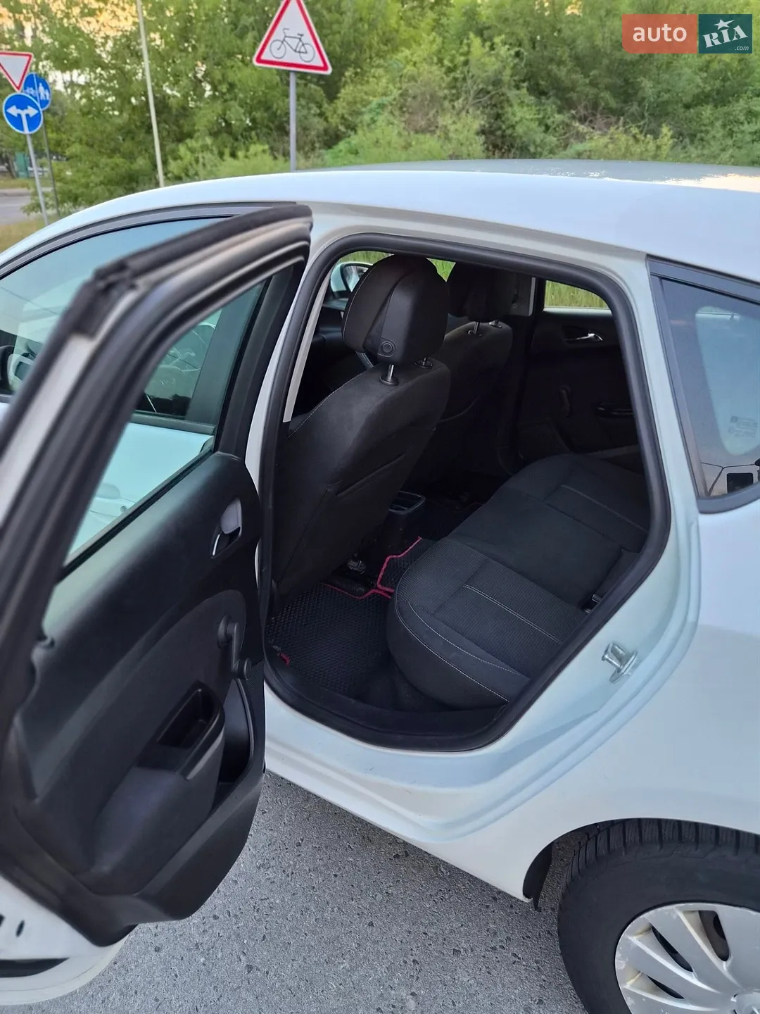 2013 Opel Astra - мініатюра 11