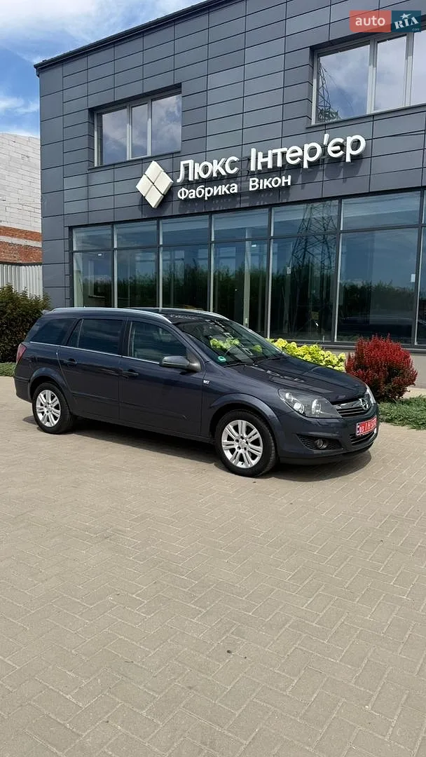 2010 Opel Astra - мініатюра 4