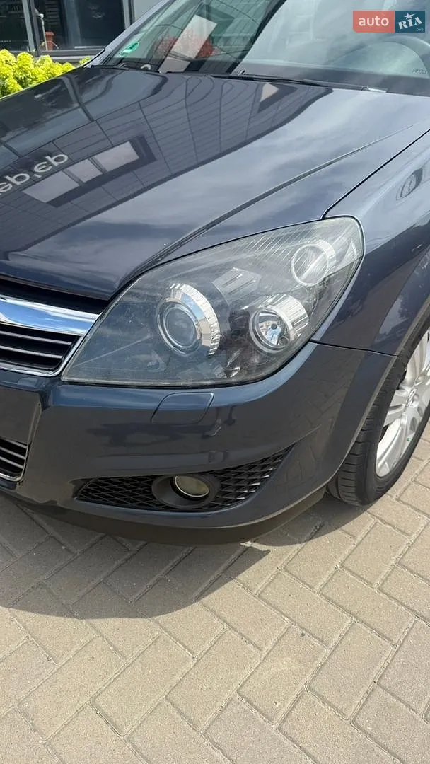 2010 Opel Astra - мініатюра 11