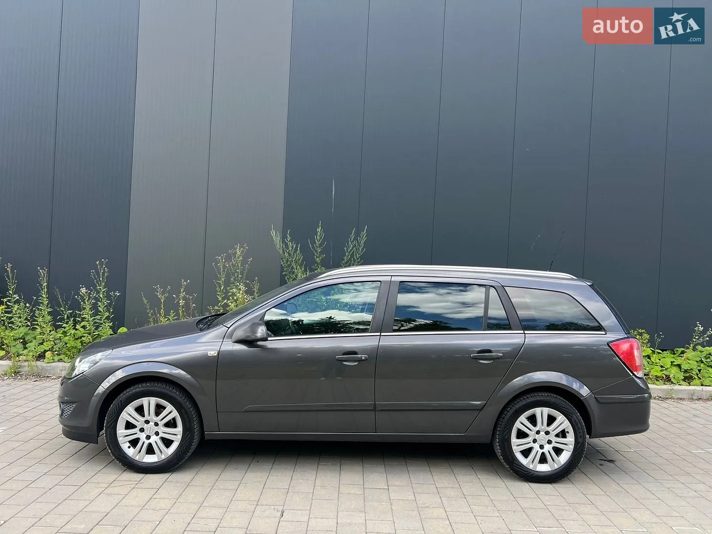 2010 Opel Astra - мініатюра 9