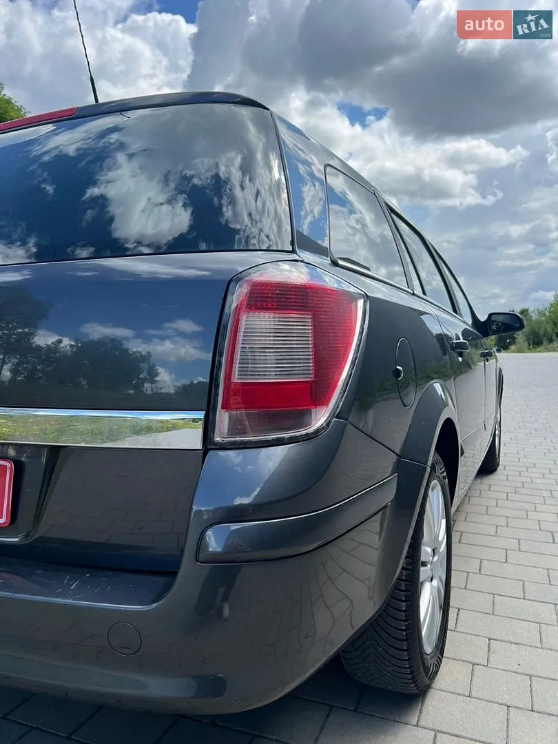 2010 Opel Astra - мініатюра 21