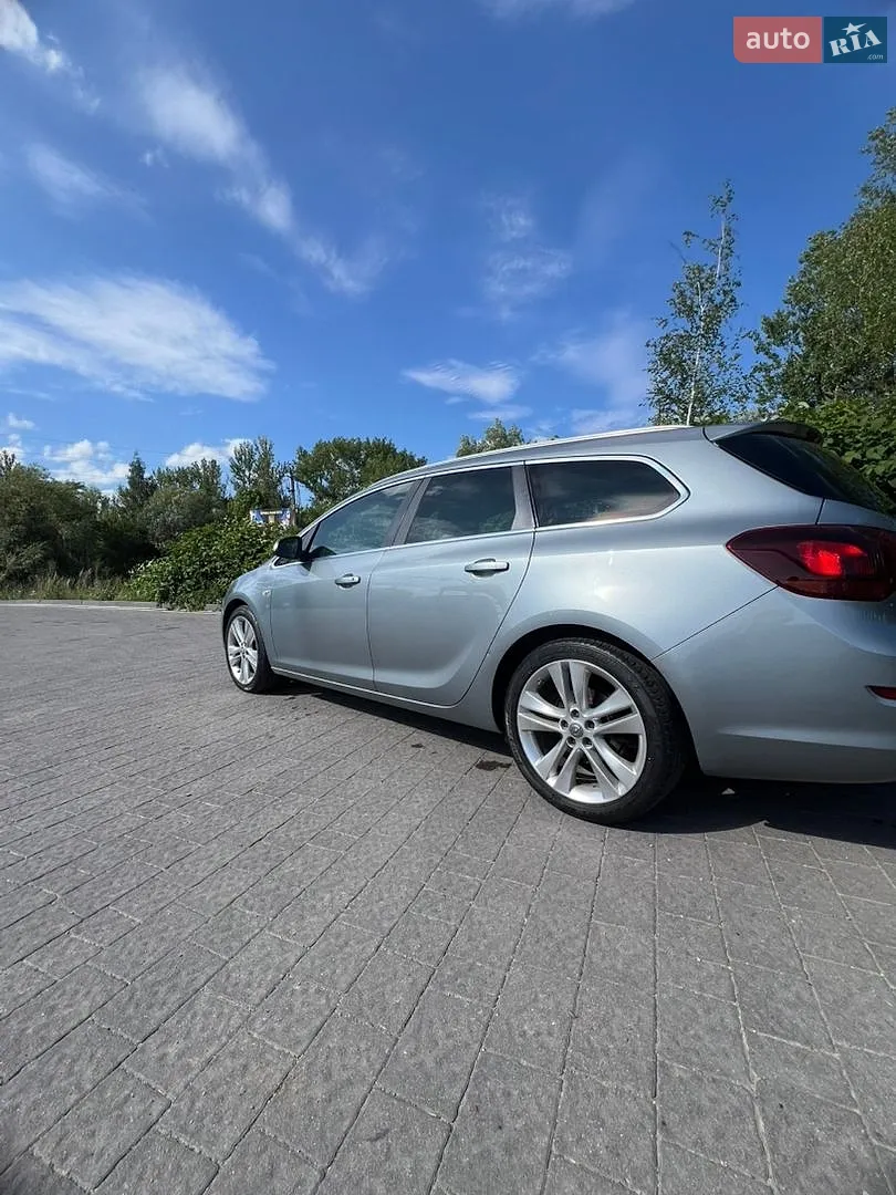 2010 Opel Astra - мініатюра 3