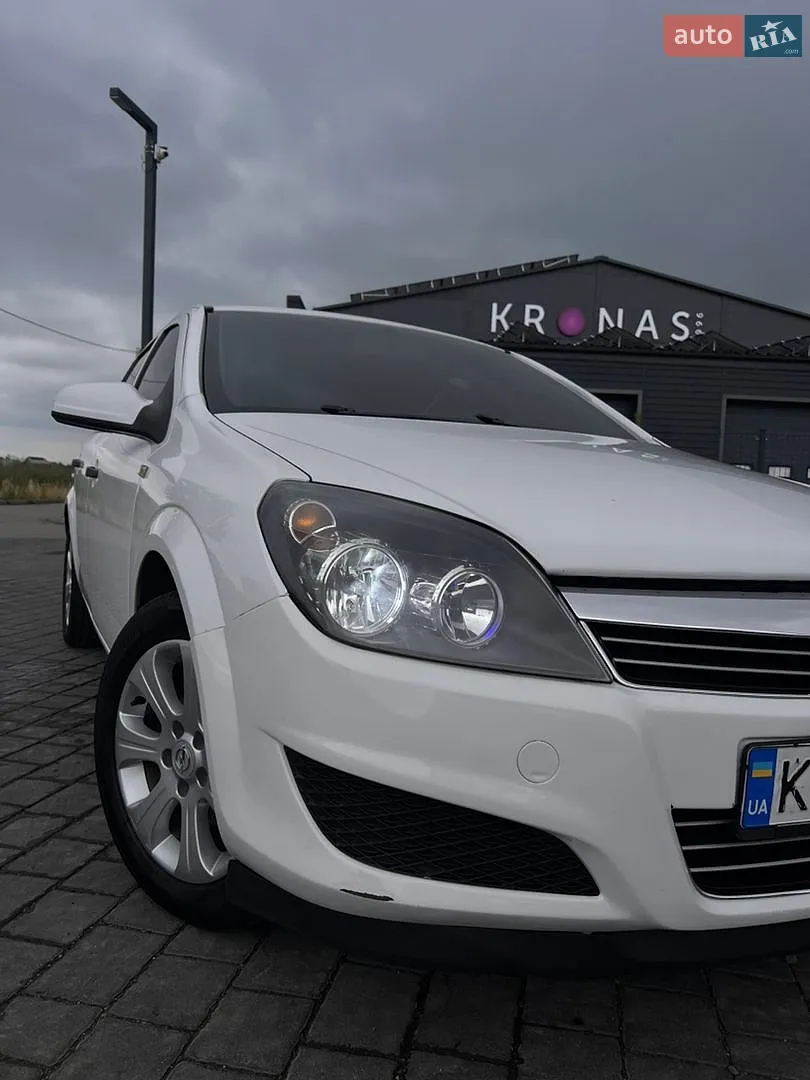 2010 Opel Astra - мініатюра 3