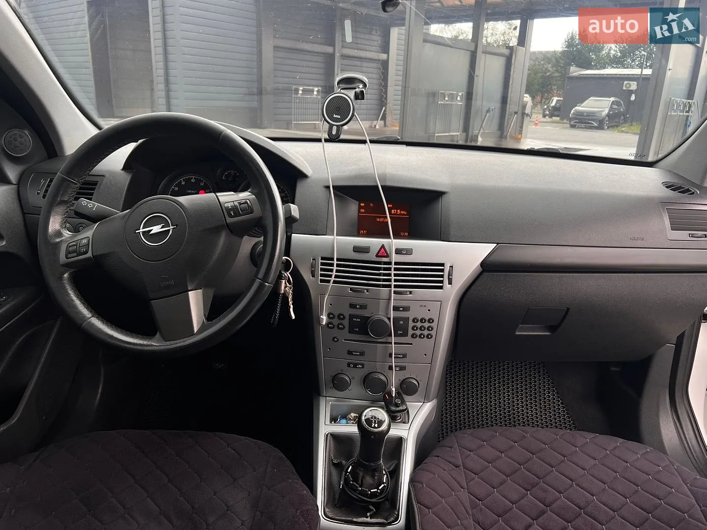 2010 Opel Astra - мініатюра 8