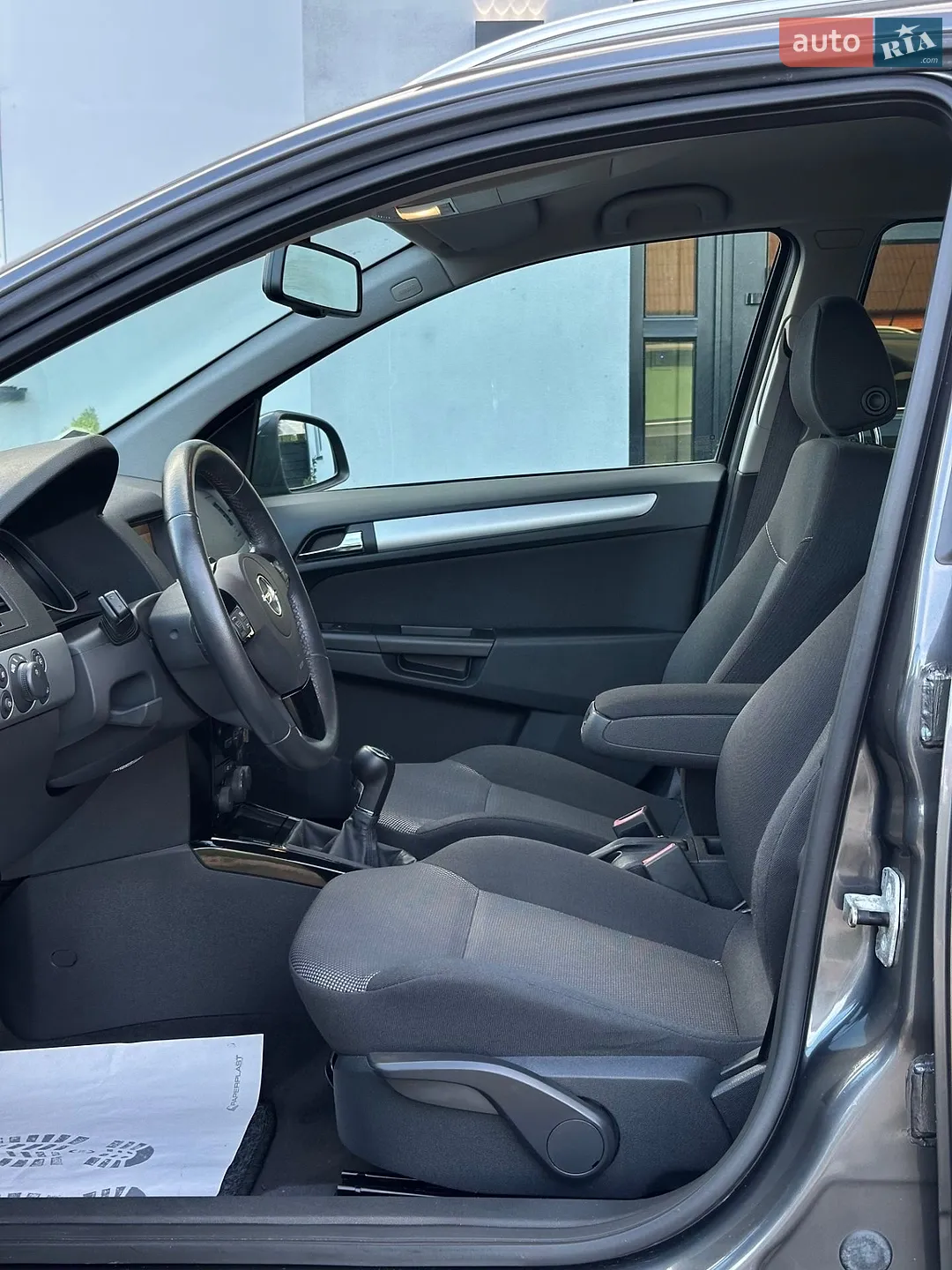 2010 Opel Astra - мініатюра 24