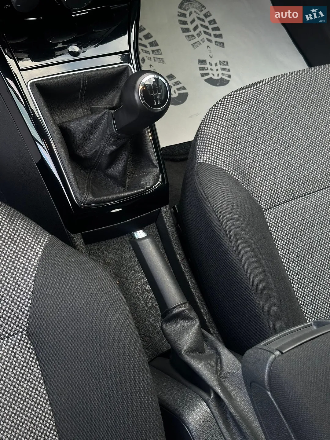 2010 Opel Astra - мініатюра 36