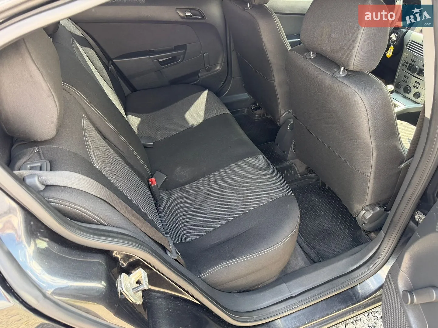 2012 Opel Astra - мініатюра 34